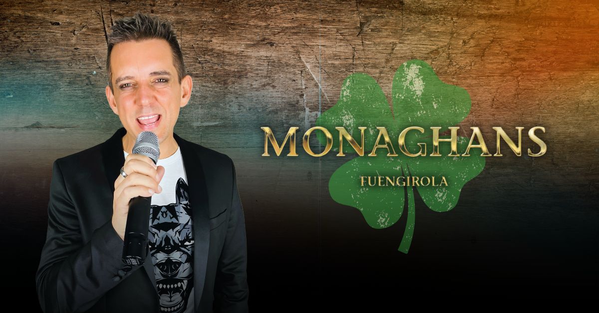 Chris Kidd performing at Monaghans Fuengirola